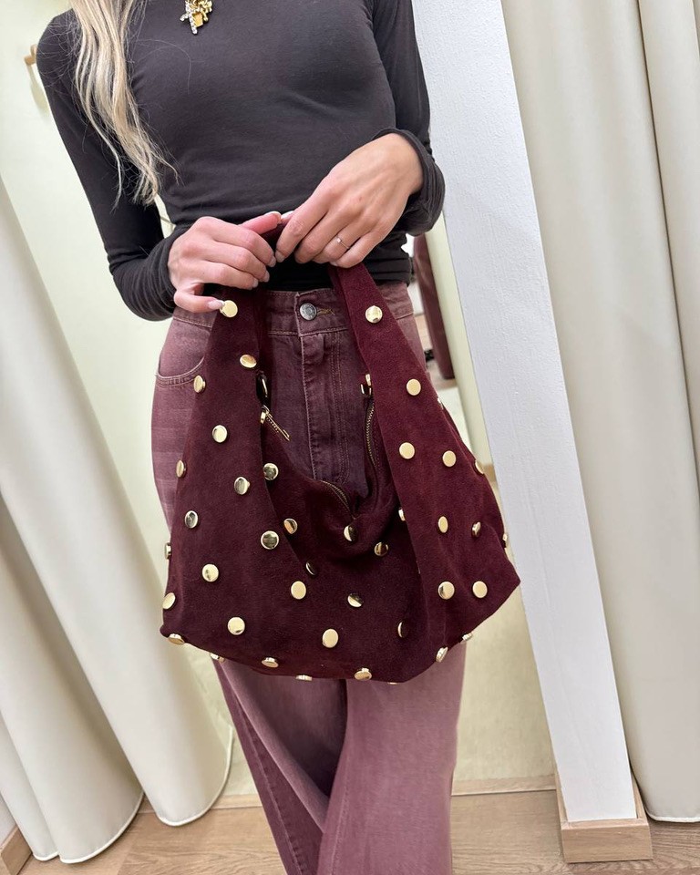 Borsa luna bordeaux in camoscio con borchie Shop Online Borsa luna bordeaux in camoscio con borchie