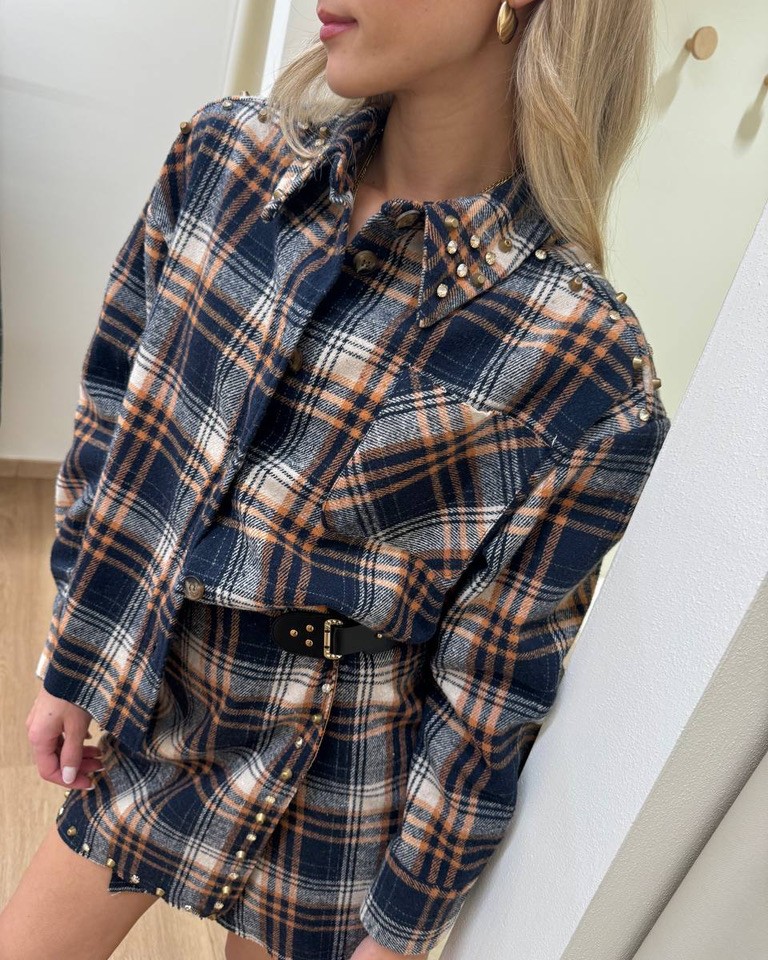 Camicia ampia check blu e arancione con borchie Vicolo Shop Online Camicia ampia check blu e arancione con borchie Vicolo