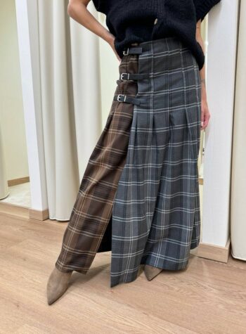 Gonna lunga portafoglio check marrone e grigio con fibbie Vicolo Shop Online Gonna lunga portafoglio check marrone e grigio con fibbie Vicolo