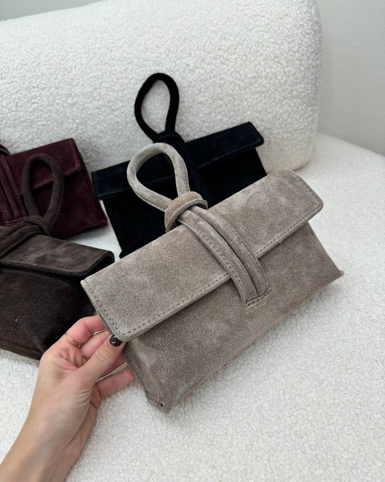 Pochette tortora in camoscio con manico intrecciato Shop Online Pochette tortora in camoscio con manico intrecciato