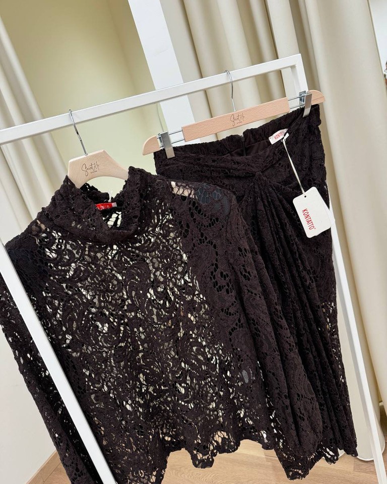 Gonna pizzo in velluto moro con arricciatura davanti Kontatto Shop Online Gonna pizzo in velluto moro con arricciatura davanti Kontatto