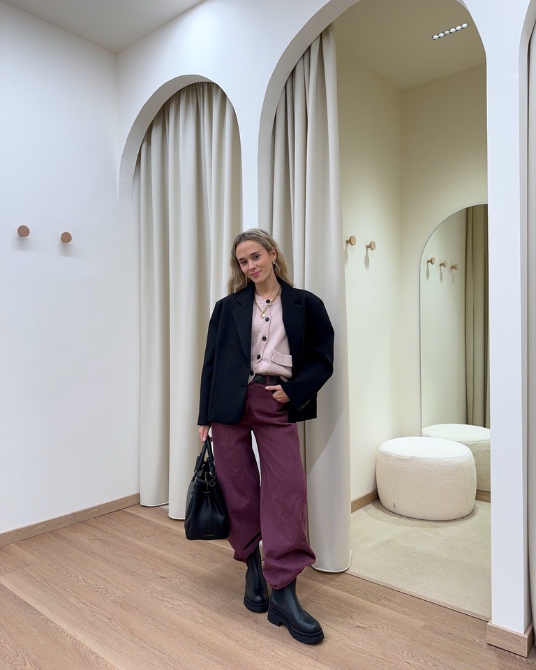 Gilet in maglia rosa cipria con tasche Vicolo Shop Online Gilet in maglia rosa cipria con tasche Vicolo