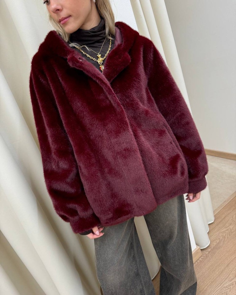 Pelliccia bomber bordeaux con cappuccio HaveOne Shop Online Pelliccia bomber bordeaux con cappuccio HaveOne