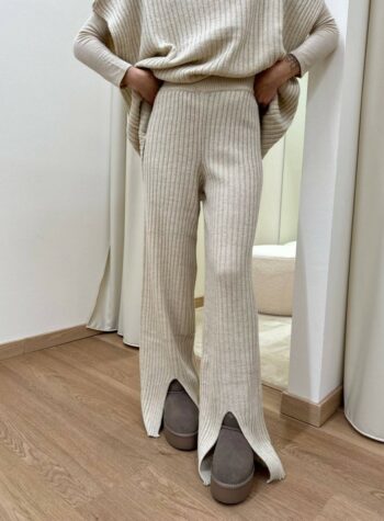 Shop Online Pantalone in maglia a coste beige dritto spacchi sul fondo Kontatto
