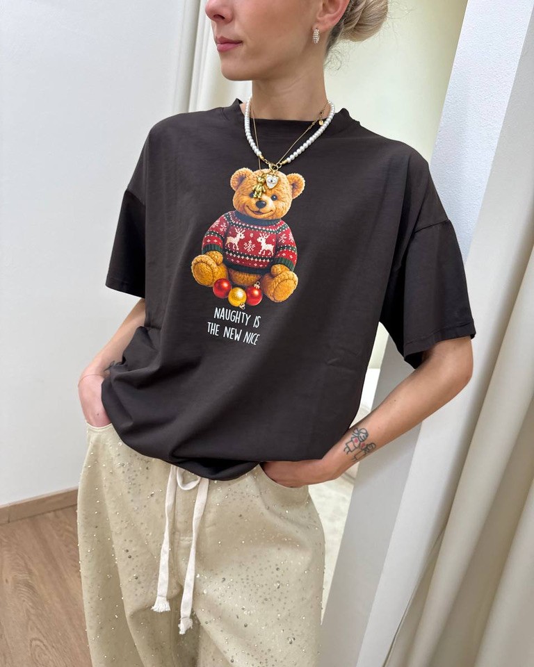 T-shirt oversize moro stampa orsetto Vicolo Shop Online T-shirt oversize moro stampa orsetto Vicolo