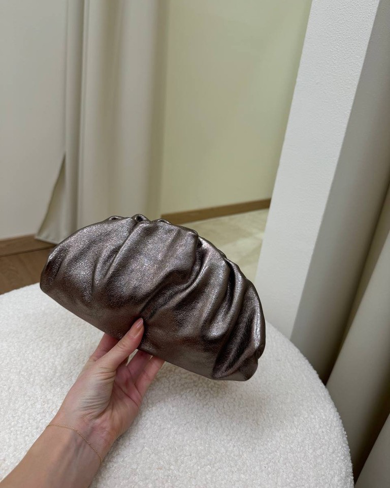 Clutch mini bronzo laminato in vera pelle Shop Online Clutch mini bronzo laminato in vera pelle