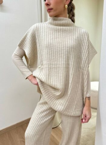 Shop Online Maglia a coste over smanicata collo a cratere beige Kontatto