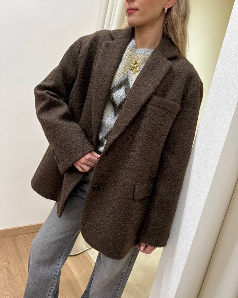 Giacca oversize cioccolato in bouclè Vicolo Shop Online Giacca oversize cioccolato in bouclè Vicolo