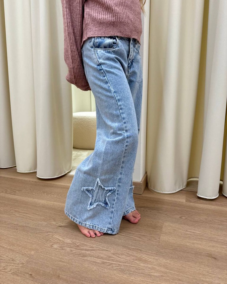Jeans palazzo chiaro con patch stelle Name It Shop Online Jeans palazzo chiaro con patch stelle Name It