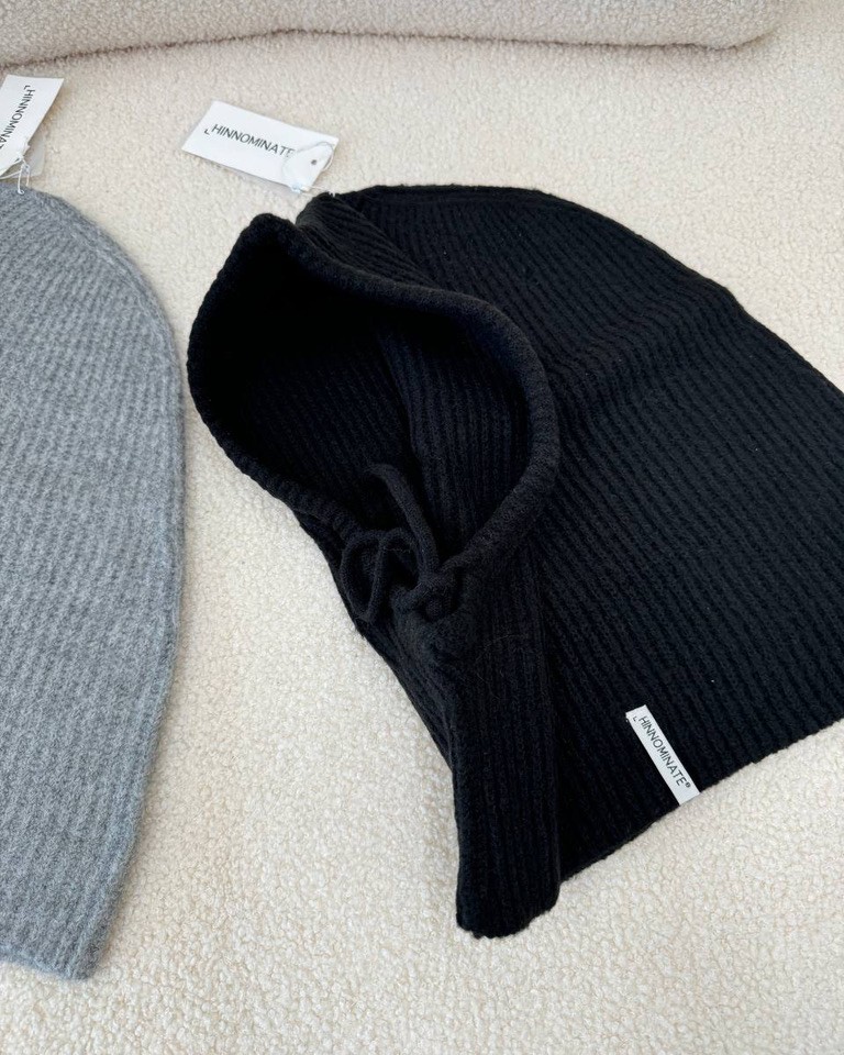 Balaclava in maglia nero Hinnominate Shop Online Balaclava in maglia nero Hinnominate