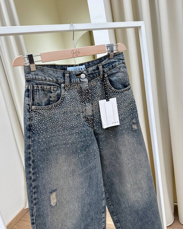 Jeans Bella con rotture e strass HaveOne Shop Online Jeans Bella con rotture e strass HaveOne