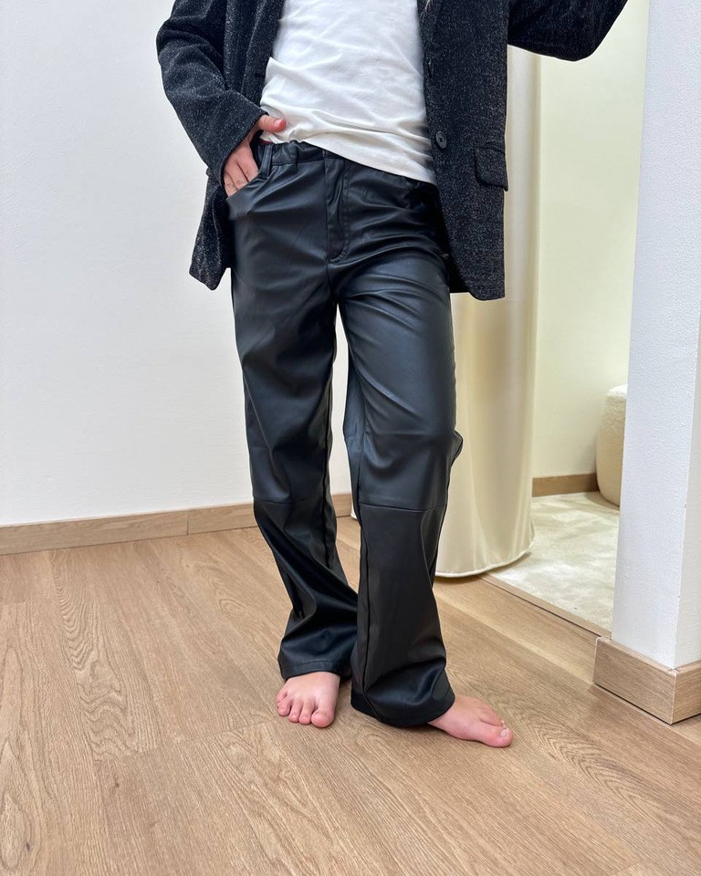 Pantalone dritto in ecopelle nero Name it Shop Online Pantalone dritto in ecopelle nero Name it