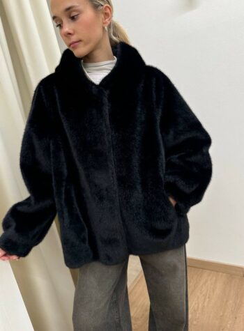 Shop Online Pelliccia bomber nera con cappuccio HaveOne