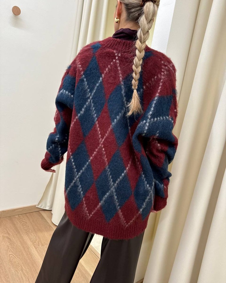 Cardigan over con mohair jacquard a rombi blu e bordeaux Kontatto Shop Online Cardigan over con mohair jacquard a rombi blu e bordeaux Kontatto