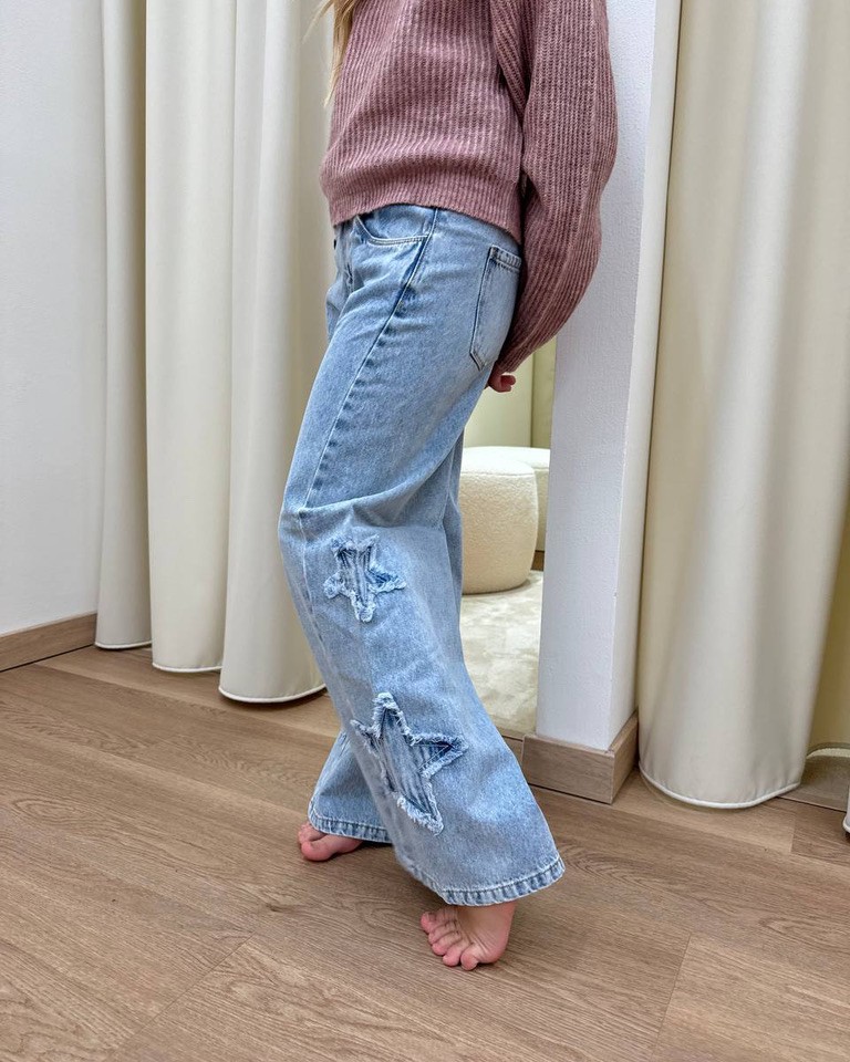 Jeans palazzo chiaro con patch stelle Name It Shop Online Jeans palazzo chiaro con patch stelle Name It