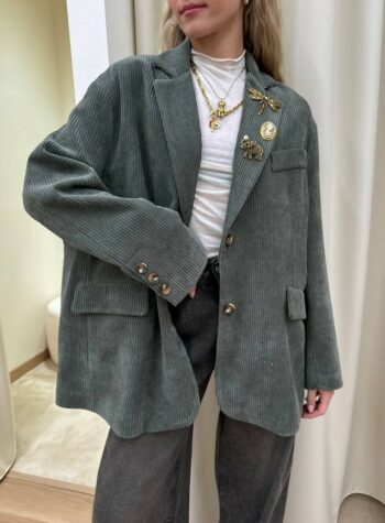 Shop Online Blazer oversize verde militare in velluto con spille HaveOne