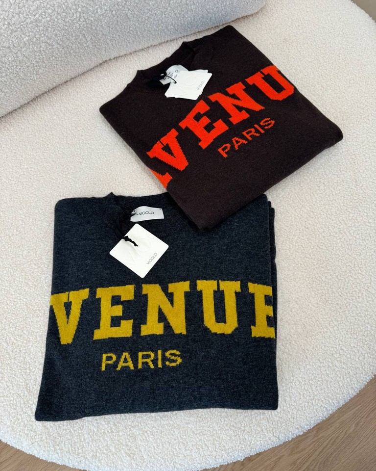 Maglia antracite girocollo con stampa gialla Vicolo Shop Online Maglia antracite girocollo con stampa gialla Vicolo