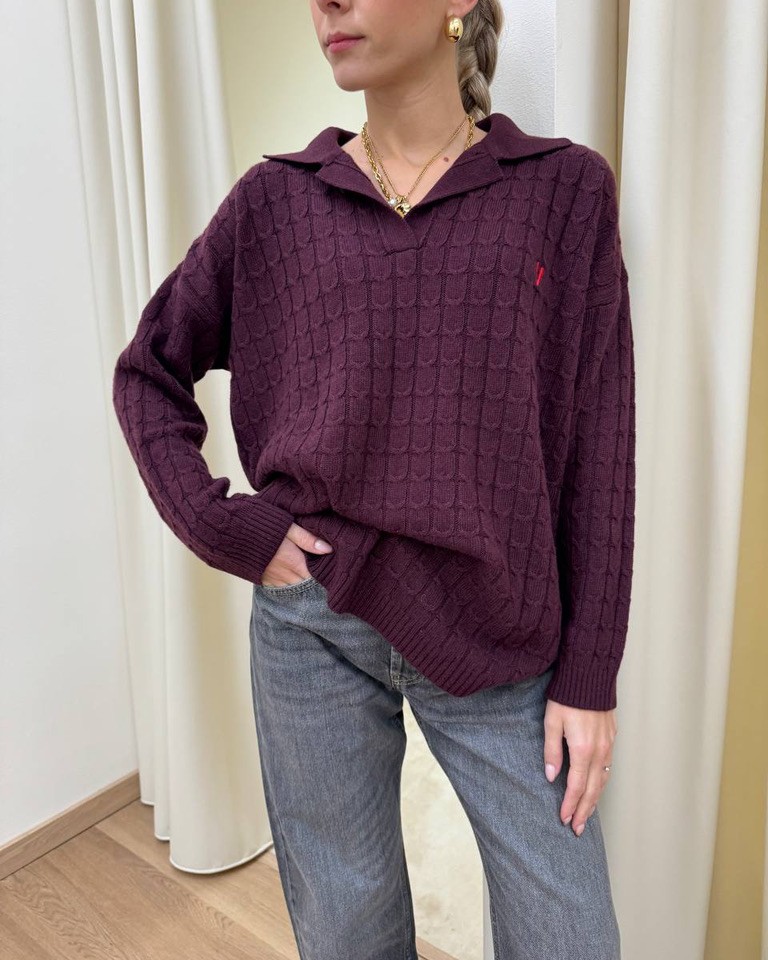 Maglia ampia trecce bordeaux con colletto e ricamo Vicolo Shop Online Maglia ampia trecce bordeaux con colletto e ricamo Vicolo