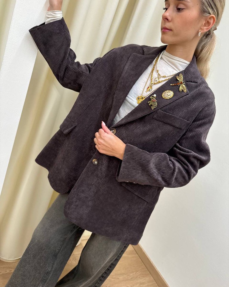 Blazer oversize moro in velluto con spille HaveOne Shop Online Blazer oversize moro in velluto con spille HaveOne