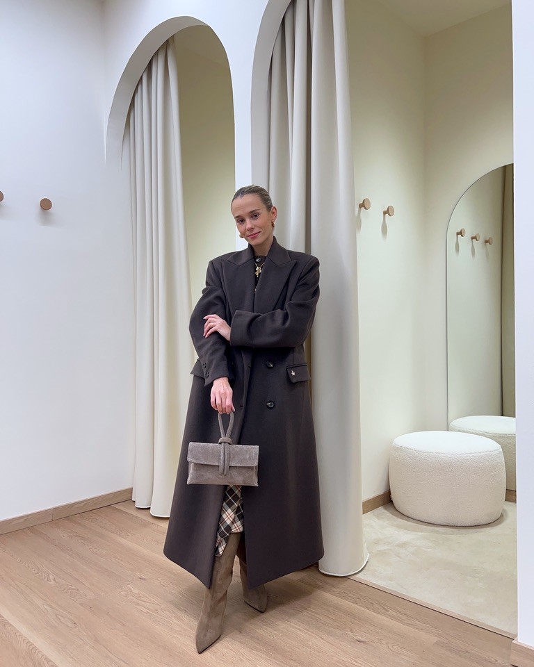 Il cappotto che completa ogni outfit! Shop Online Il cappotto che completa ogni outfit!