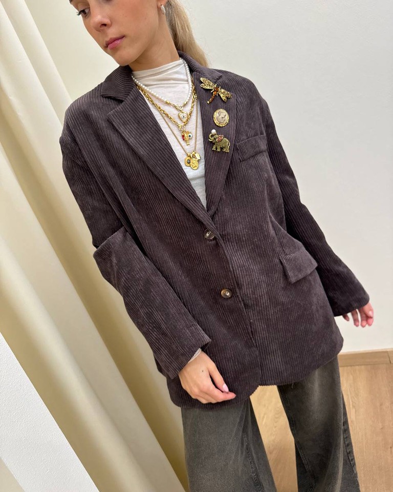 Blazer oversize moro in velluto con spille HaveOne Shop Online Blazer oversize moro in velluto con spille HaveOne