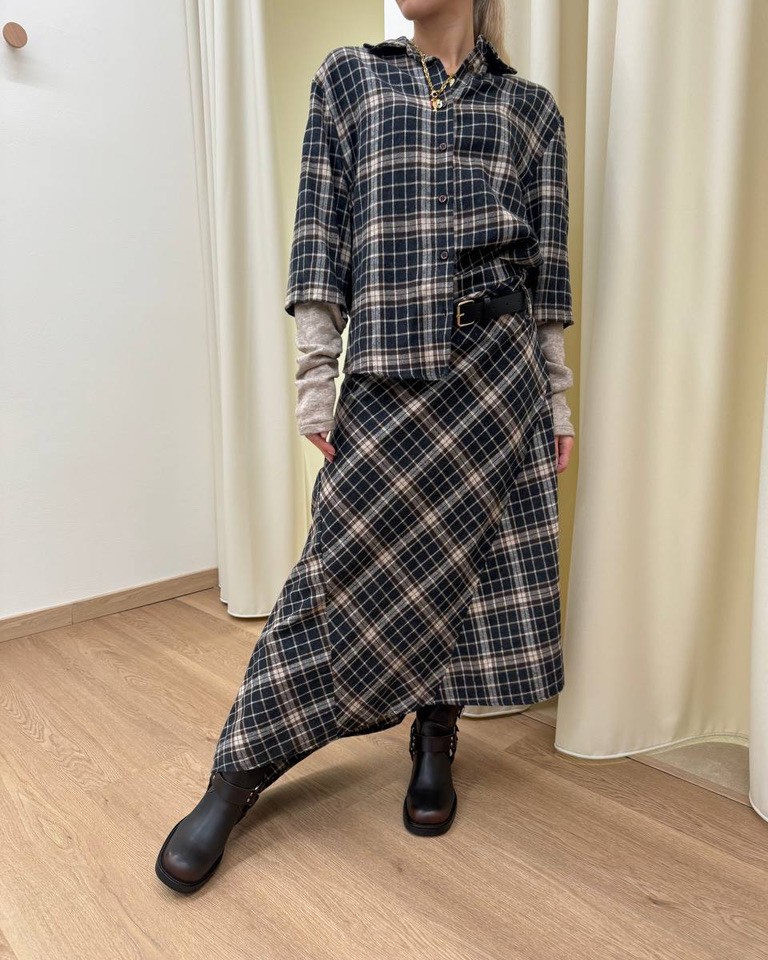 Gonna lunga asimmetrica check grigia e moro HaveOne Shop Online Gonna lunga asimmetrica check grigia e moro HaveOne