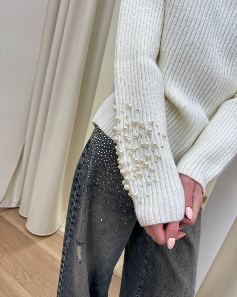 Maglione collo a cratere con perle panna HaveOne Shop Online Maglione collo a cratere con perle panna HaveOne