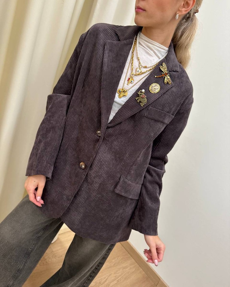 Blazer oversize moro in velluto con spille HaveOne Shop Online Blazer oversize moro in velluto con spille HaveOne