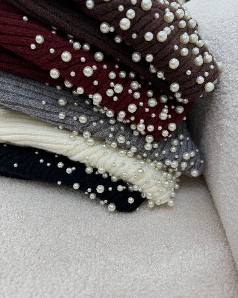 Maglione collo a cratere con perle panna HaveOne Shop Online Maglione collo a cratere con perle panna HaveOne