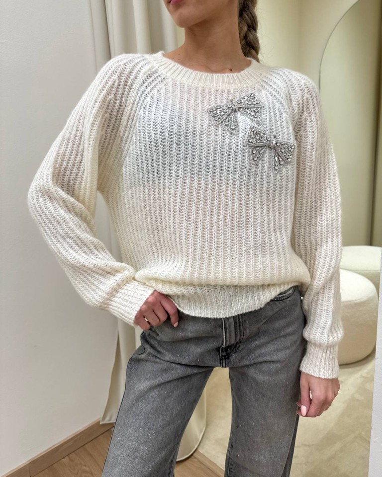 Maglione burro in mohair con fiocchi strass Vicolo Shop Online Maglione burro in mohair con fiocchi strass Vicolo