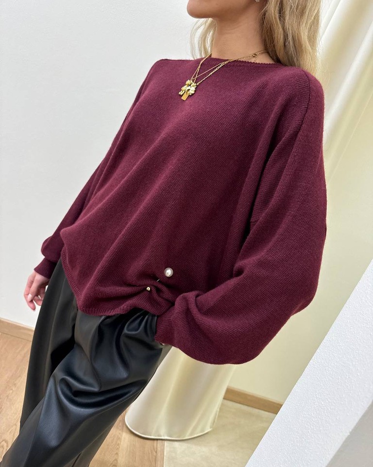 Maglia ampia girocollo bordeaux con perla Vicolo Shop Online Maglia ampia girocollo bordeaux con perla Vicolo