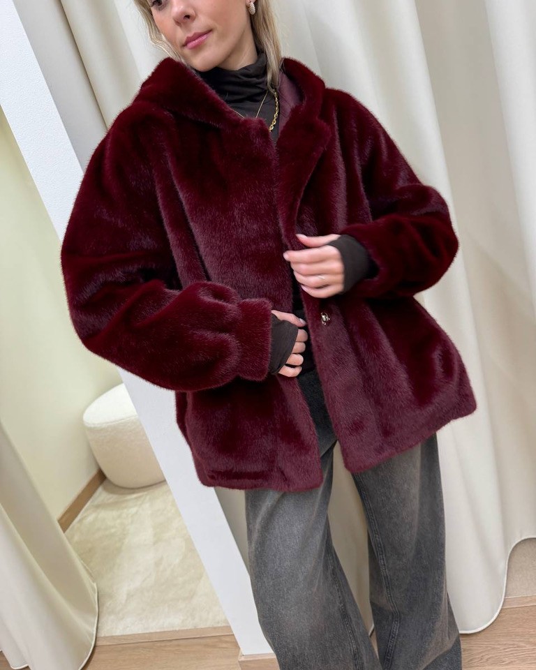 Pelliccia bomber bordeaux con cappuccio HaveOne Shop Online Pelliccia bomber bordeaux con cappuccio HaveOne