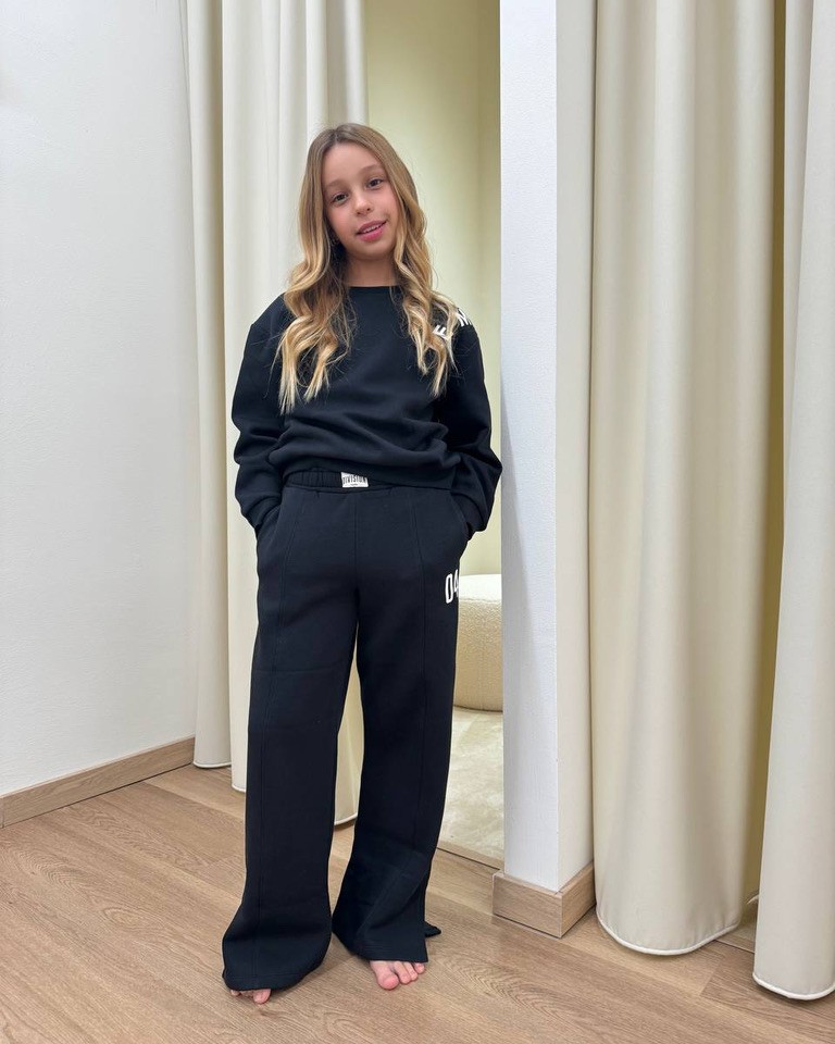 Pantalone in felpa nero con stampa Name It Shop Online Pantalone in felpa nero con stampa Name It