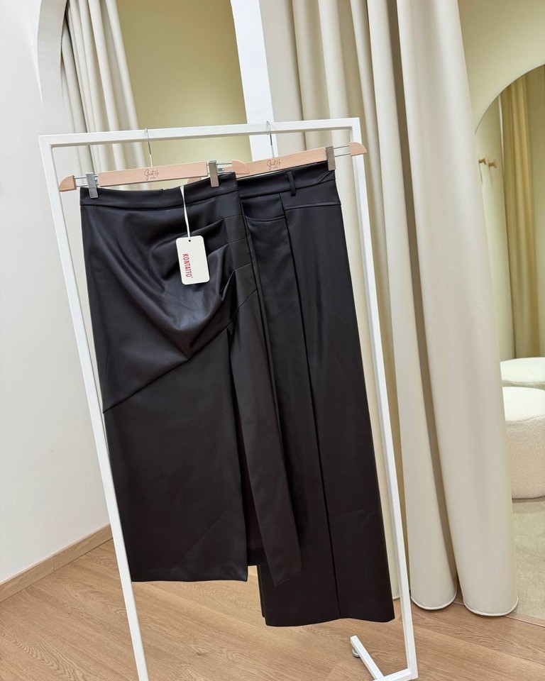 Pantalone palazzo ecopelle moro Kontatto Shop Online Pantalone palazzo ecopelle moro Kontatto