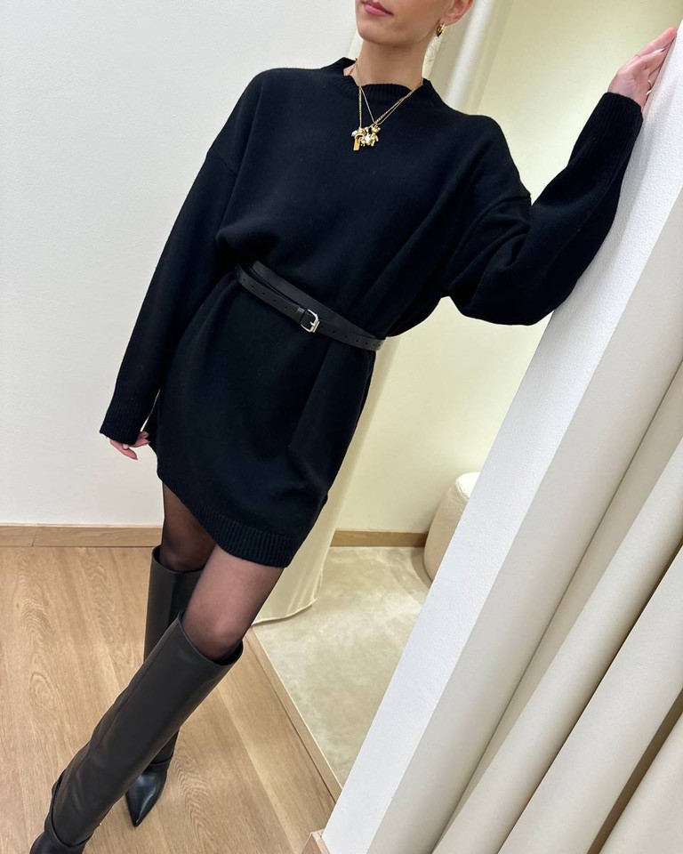 Abito corto over in maglia nero Vicolo Shop Online Abito corto over in maglia nero Vicolo