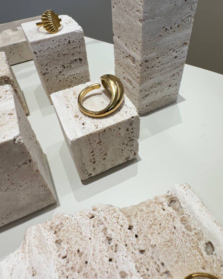 Anello goccia grande dorato Shop Online Anello goccia grande dorato