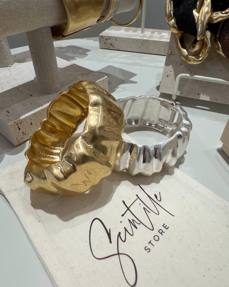 Bracciale effetto onde opaco dorato Shop Online Bracciale effetto onde opaco dorato