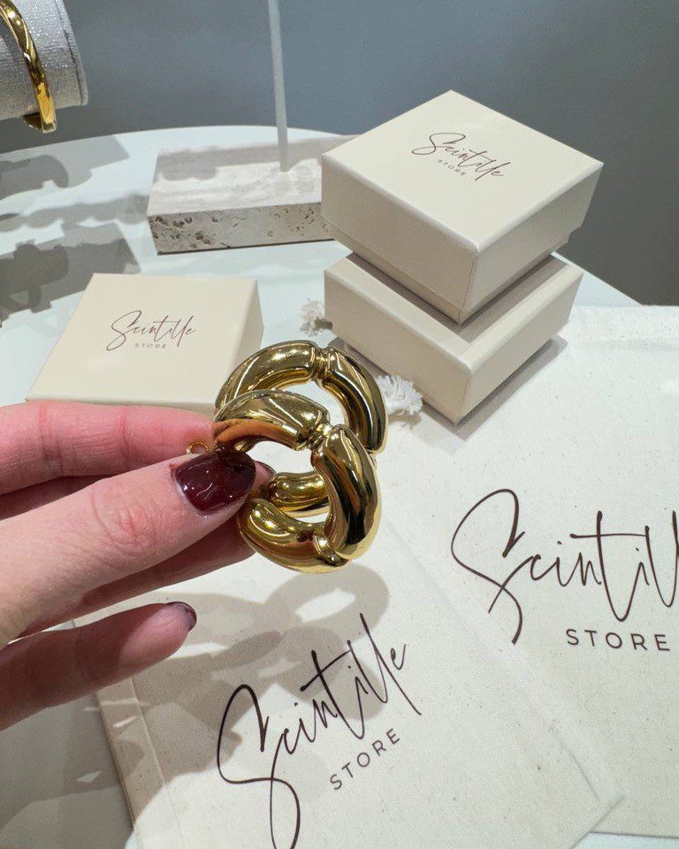 Orecchini maxi campanella dorati Shop Online Orecchini maxi campanella dorati