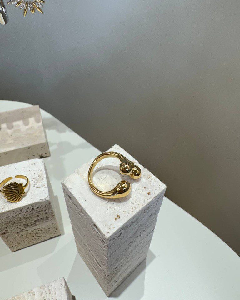 Anello quattro gocce irregolari dorato Shop Online Anello quattro gocce irregolari dorato