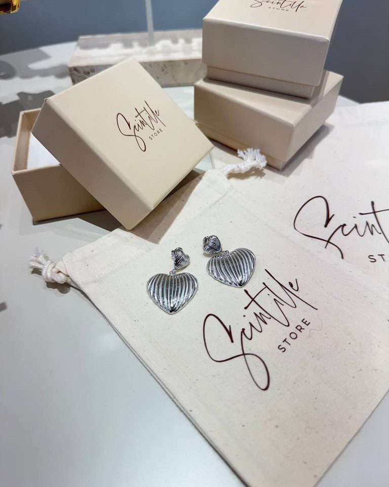 Orecchini argentati pendenti doppio cuore Shop Online Orecchini argentati pendenti doppio cuore