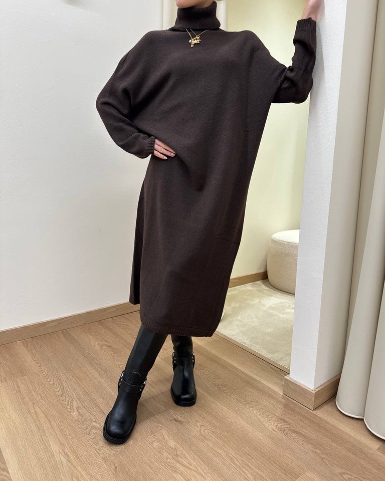 Abito in maglia collo alto moro Susy Mix Shop Online Abito in maglia collo alto moro Susy Mix