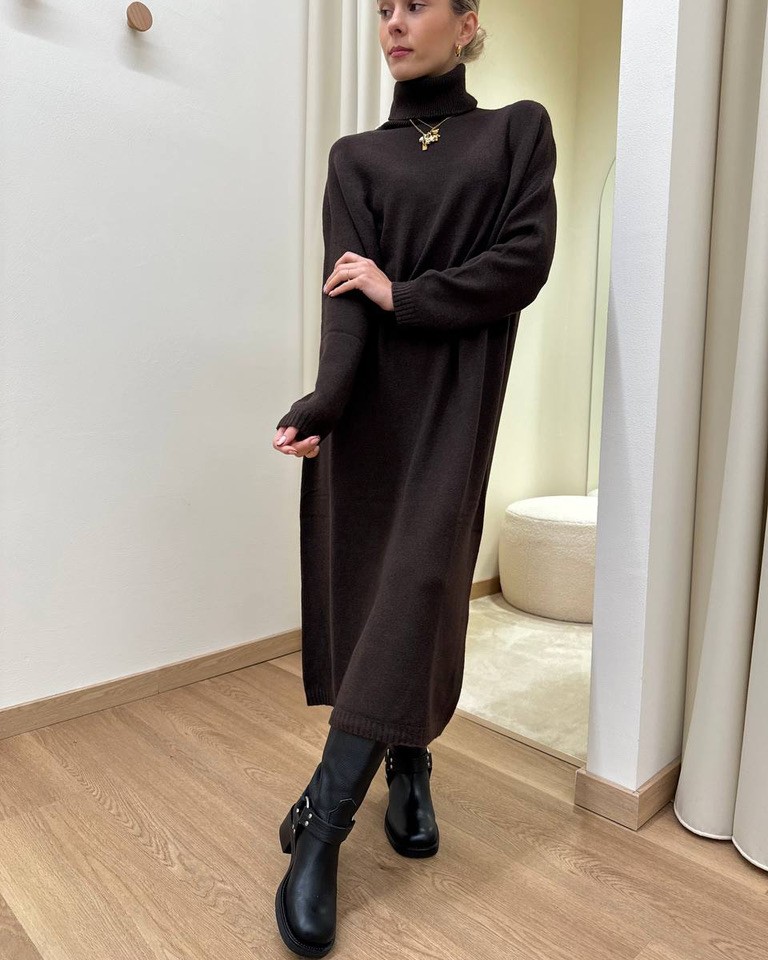 Abito in maglia collo alto moro Susy Mix Shop Online Abito in maglia collo alto moro Susy Mix