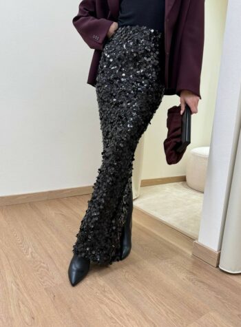 Shop Online Gonna lunga nera con spacco e paillettes HaveOne