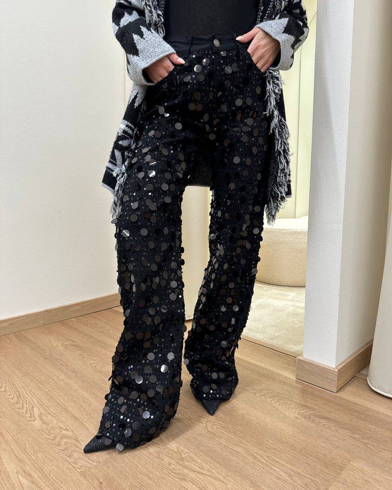 Jeans palazzo nero con maxi paillettes Vicolo Shop Online Jeans palazzo nero con maxi paillettes Vicolo