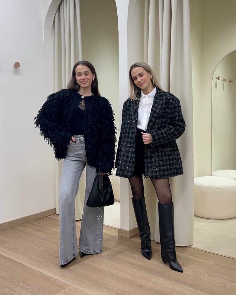 Outfit Carli: Tweed Elegance! Shop Online Outfit Carli: Tweed Elegance!