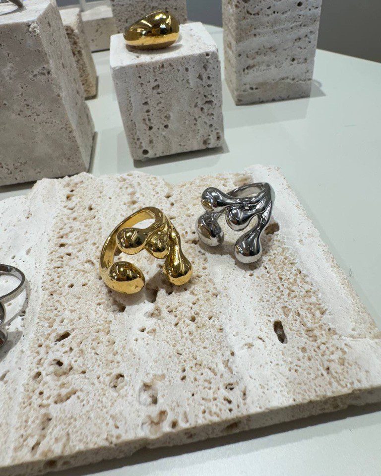 Anello quattro gocce irregolari argentato Shop Online Anello quattro gocce irregolari argentato