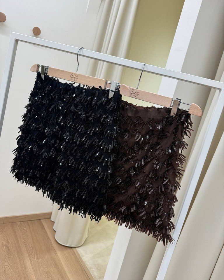 Minigonna moro con frange di paillettes in tono Vicolo Shop Online Minigonna moro con frange di paillettes in tono Vicolo