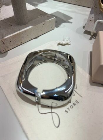 Shop Online Bracciale squadrato lucido argentato