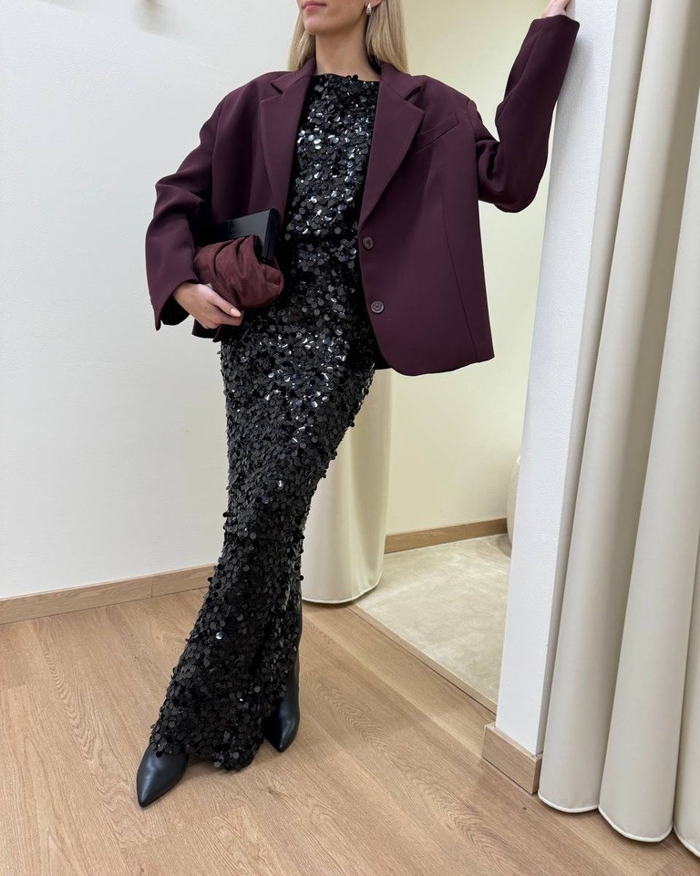 Gonna lunga nera con spacco e paillettes HaveOne Shop Online Gonna lunga nera con spacco e paillettes HaveOne