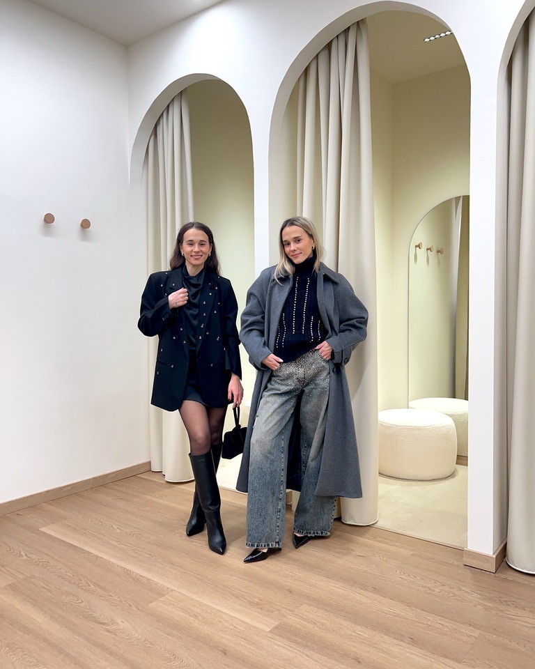 Outfit Carli: Soft Sparkle! Shop Online Outfit Carli: Soft Sparkle!